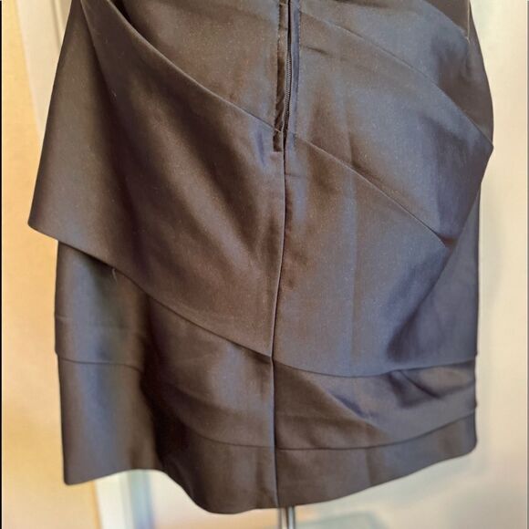 DAVID’S BRIDAL Black Short Pleated Satin Strapless Mini Dress.Size 8 - Picture 10 of 14